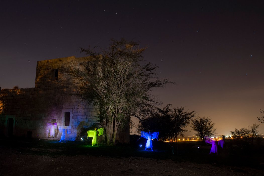 אפקטים בחשיכה (1)