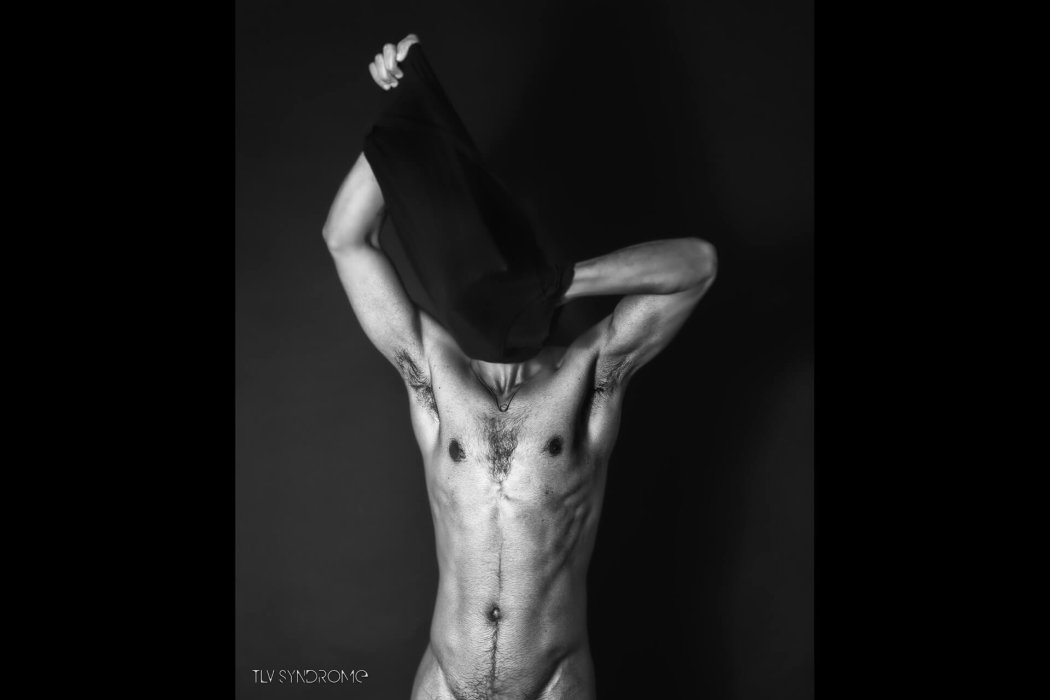 עירום גברי (1)