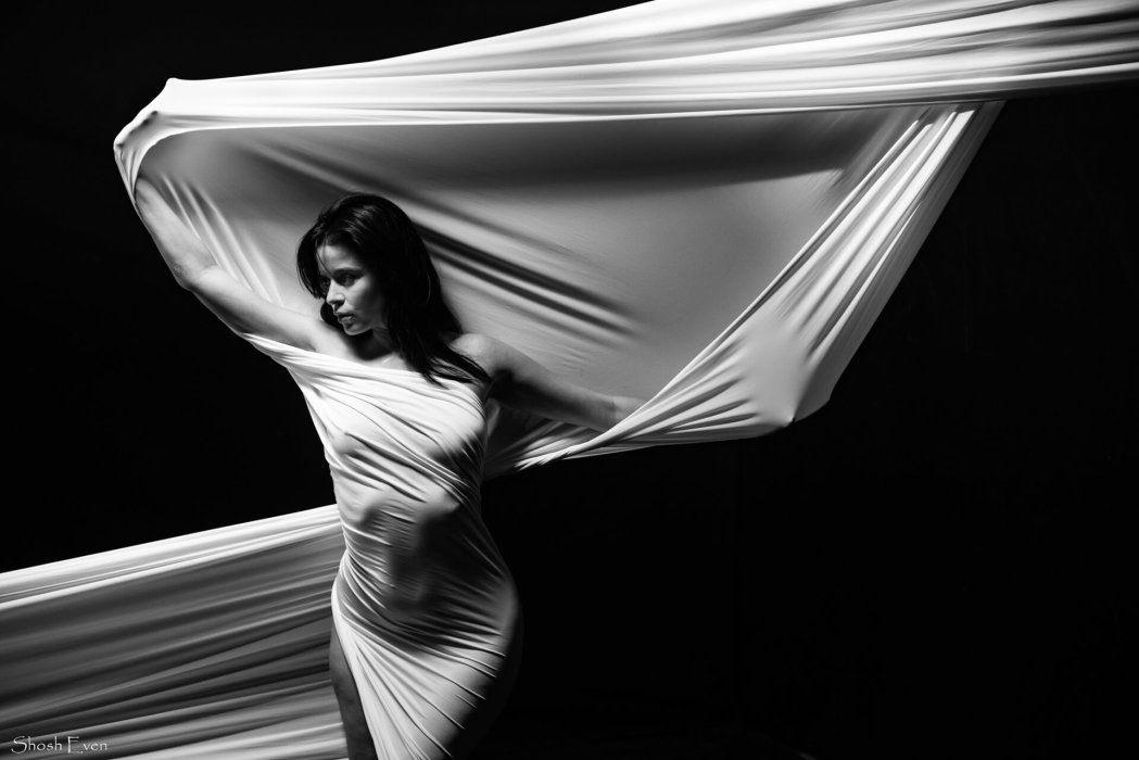 עירום סטודיו (2)